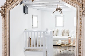 aniko suites Chora