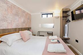 City Apartments Monkbar Mews