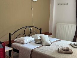 Luxury City Center Apartment