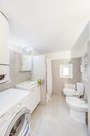 Ortigia Colourful Apartment