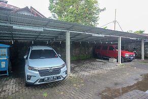 RedDoorz near Politeknik Manado