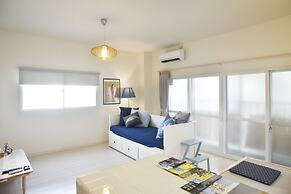 Ten Apartment Hotel