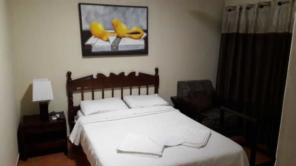 Hostal Residencial Leones de Castilla
