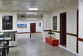 Neve Midbar Motel