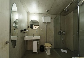 Zero Box Lodge Porto