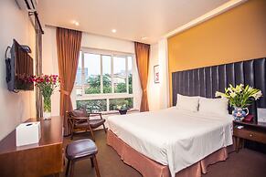 Dinh Hotel