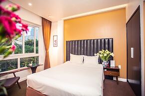 Dinh Hotel