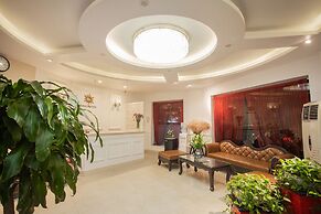 Dinh Hotel
