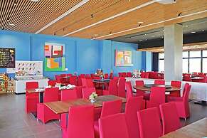 SkyeBay Club