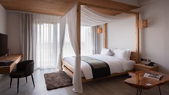 SkyeBay Club