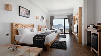 SkyeBay Club