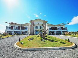 SkyeBay Club