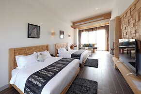 SkyeBay Club