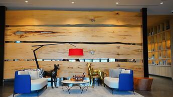 SkyeBay Club