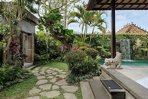 Pratiwi Ubud Villa