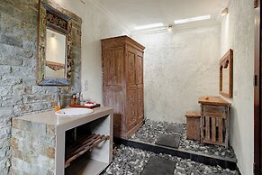 Pratiwi Ubud Villa