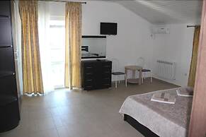 Ellas Hotel