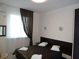 Ellas Hotel