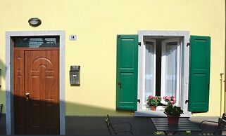 Casa Rosella