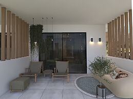 South Coast Hotel