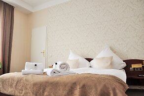 Gala Hotel