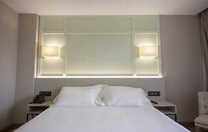 Playa de Foz Hotel & Spa by gaiarooms