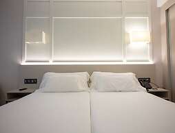 Playa de Foz Hotel & Spa by gaiarooms
