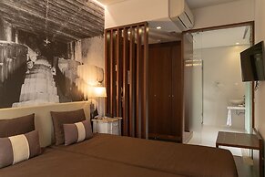 Oca Ribeira do Porto Hotel