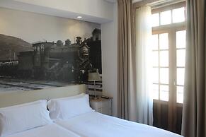 Oca Ribeira do Porto Hotel