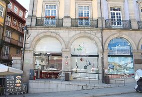 Oca Ribeira do Porto Hotel