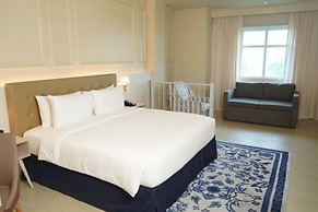The Monarch Hotel