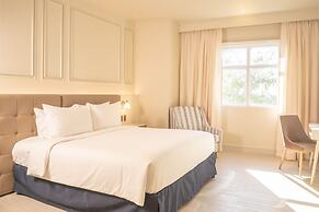 The Monarch Hotel