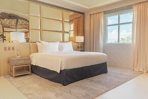 The Monarch Hotel