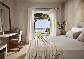 The Bay Hotel & Suites