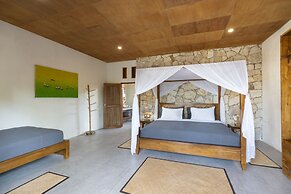 Manduna Resort