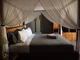 Manduna Resort