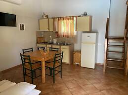 Foufas Houses