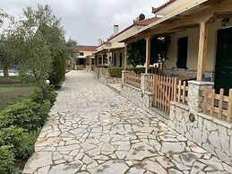 Foufas Houses