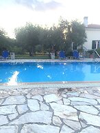 Foufas Houses