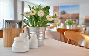 centraHOTEL