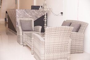 Nina Guesthouse