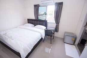 Nina Guesthouse
