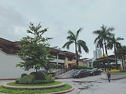 The Persimmon Cebu by Sleepingpong