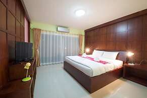 Bees Smile Hotel