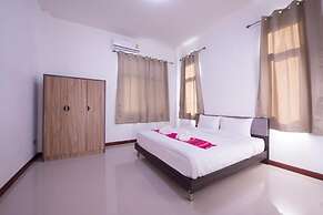 Bees Smile Hotel
