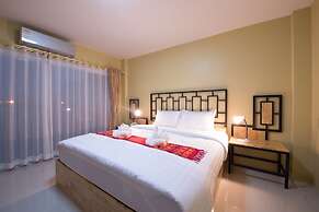 Bees Smile Hotel