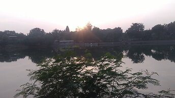 Hotel Khajuraho Temple View