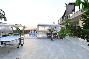 Shlomo Cabins Boutique