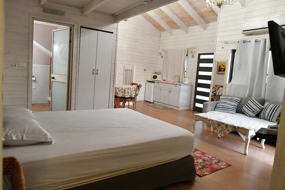 Shlomo Cabins Boutique