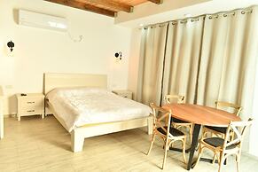 Shlomo Cabins Boutique